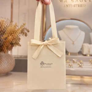 pocehtte cadeau carton